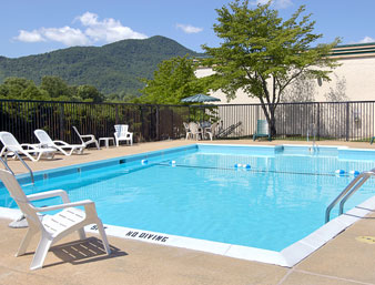 [pool.jpg]
